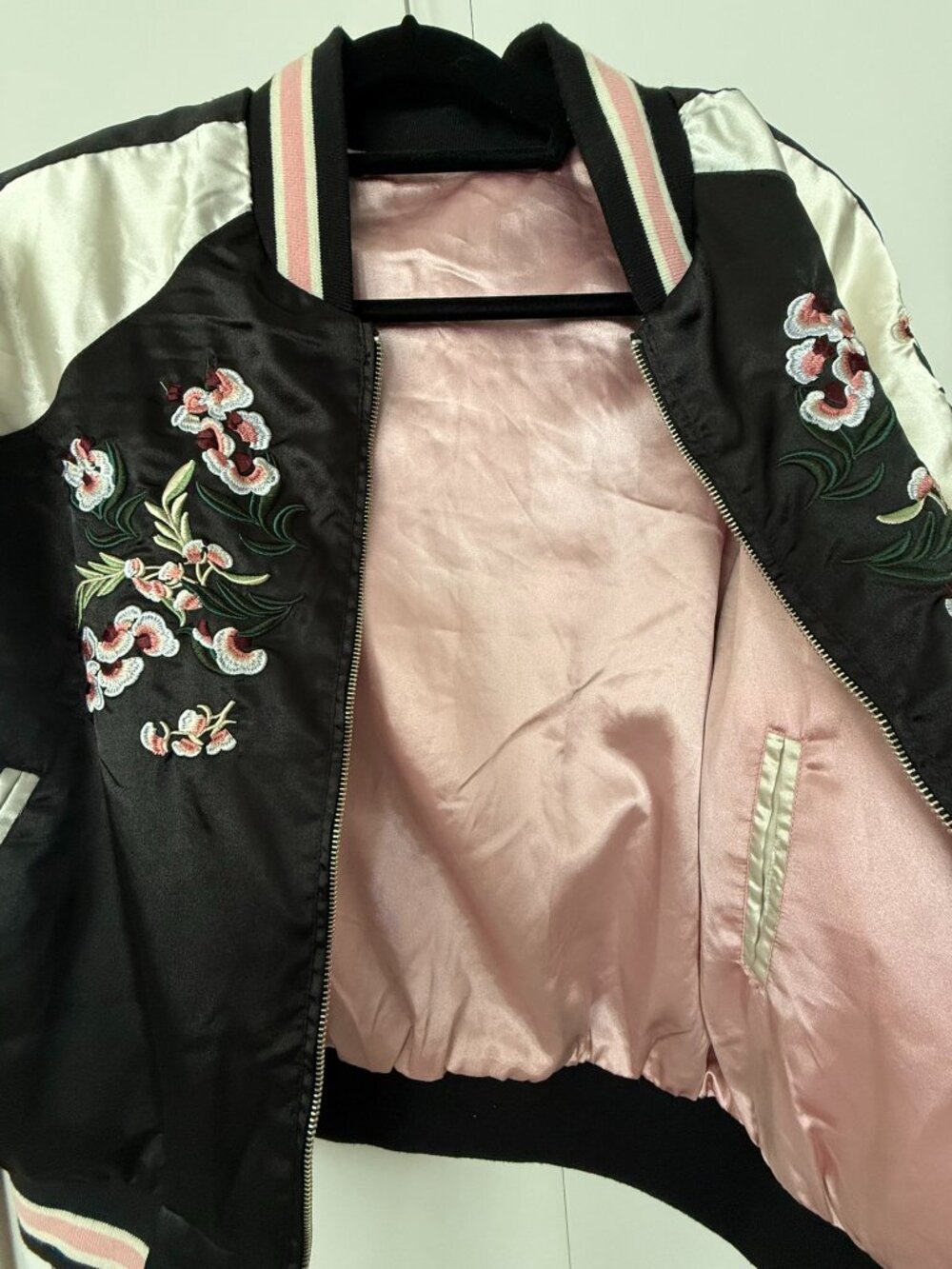 Embroidered bomber jacket - Picture 2 of 6